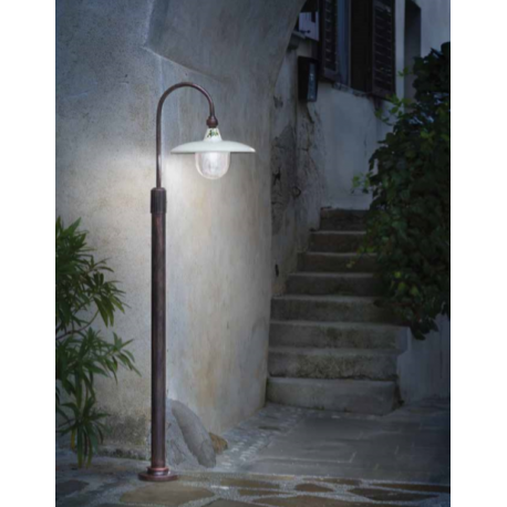 Lampadaire de rue Campobasso