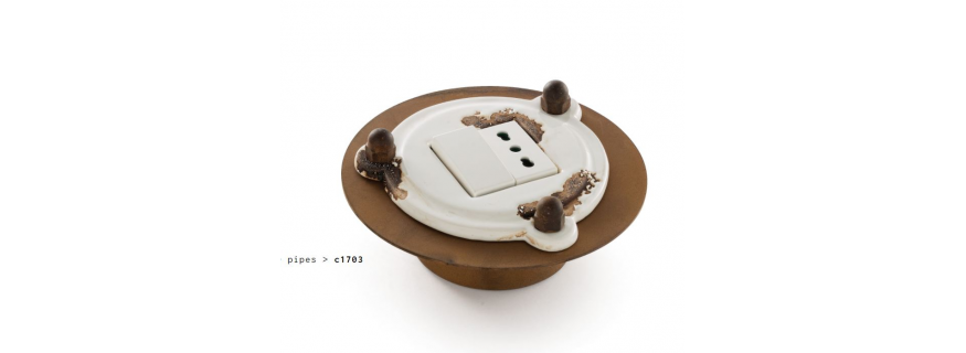 Boite de dérivation en céramique Design Pipes Three