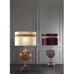 Lampe de Table en Laiton et verre soufflé pour hôtel ou château Design Satin