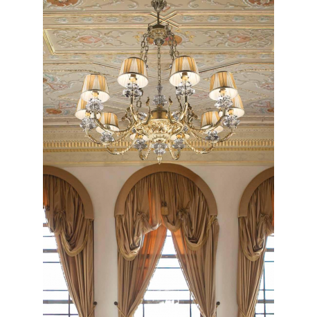 Lustre chandelier en laiton doré à la feuille d'or et cristal pour hôtel ou château Design Claudia 10 Lumières