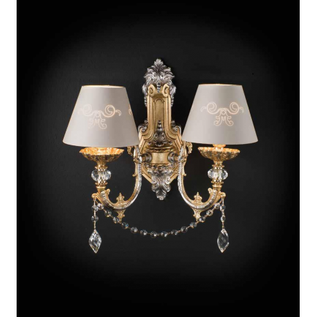 Applique 2 Bras en laiton décoré aux feuilles d'or et argent, et cristal pour hôtel ou château Design Dominique