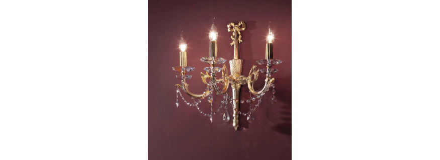 Applique 3 Bras en Laiton doré aux feuilles d'or et d'argent, et cristal pour hôtel ou château Design Sonia