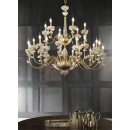 Lustre chandelier monumental en verre artisanal fabriqué main et porcelaine fine pour hôtel ou château Design Edith 24 Lumières