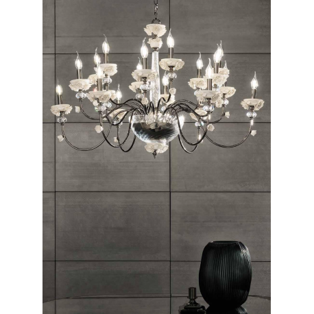 Lustre chandelier en verre artisanal fabriqué main et porcelaine fine pour hôtel ou château Design Edith 18 Lumières