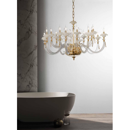 Lustre Chandelier en verre soufflé pour hôtel ou château Design Blossom 16 Lumières