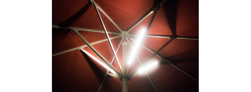Eclairage multicolore autonome pour parasols professionnels, barnums et auvents Smart