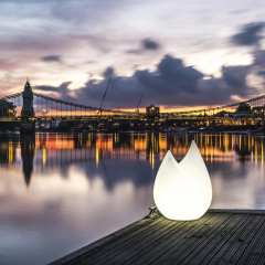 Lampe moderne d'extérieur en polyéthylène Design Flame
