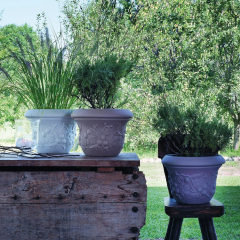 Pot à décors traditionnels italiens en polyéthylène Design Uva Spina