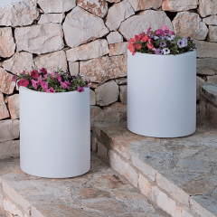 Vase cylindrique en résine Design Vesuvio