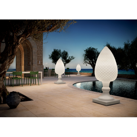 Lampadaire d'extérieur en Poleasy recyclable Design Pina